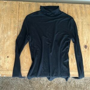Black turtleneck slimming